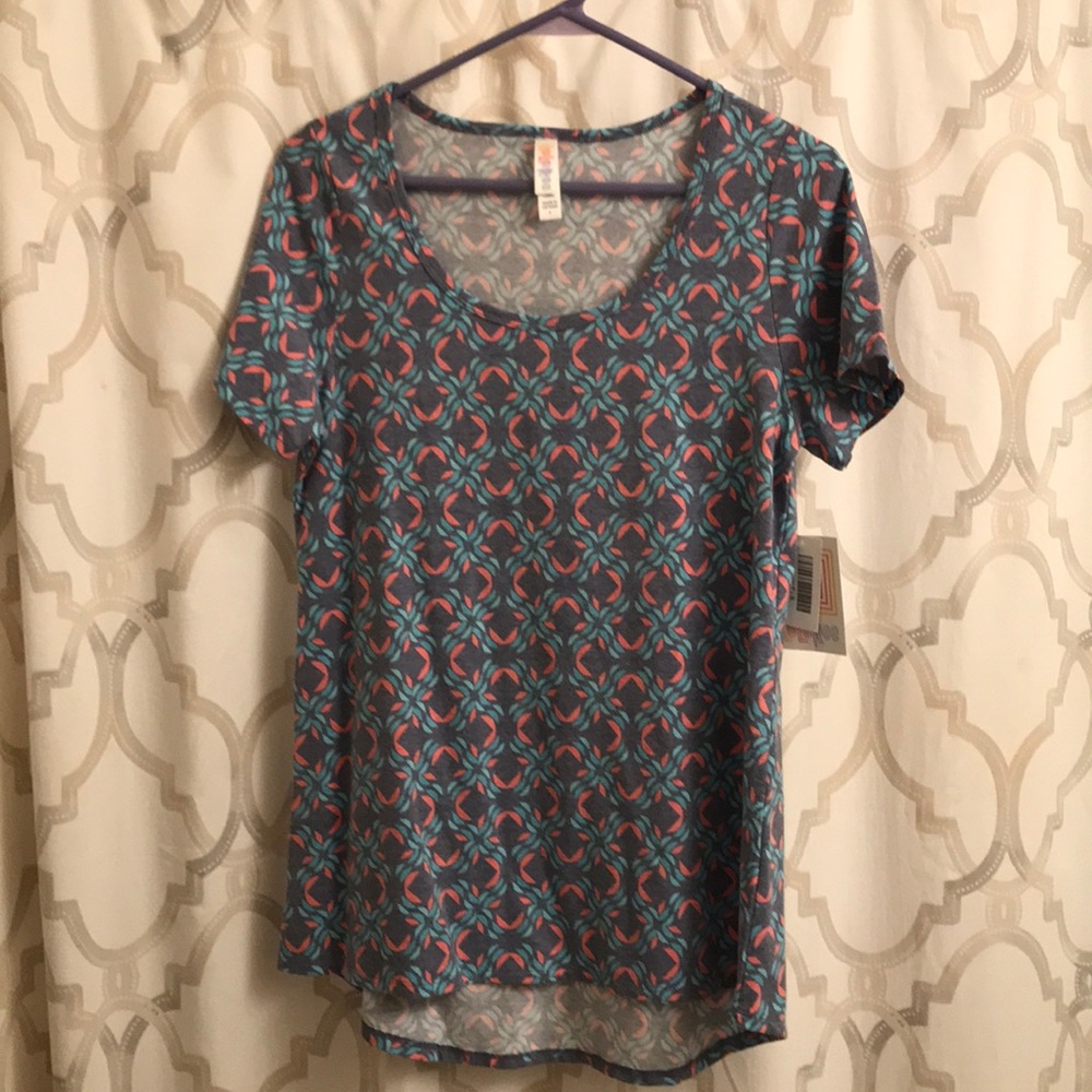 LuLaRoe “Classic T” size Small